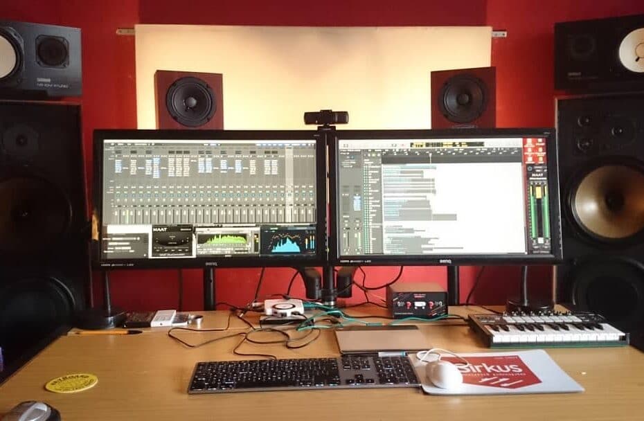 Mixing and mastering on Auratone 5c